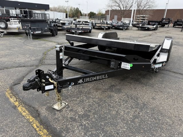 26 IRON BULL TILT 10K Base in Black — front three-quarter view