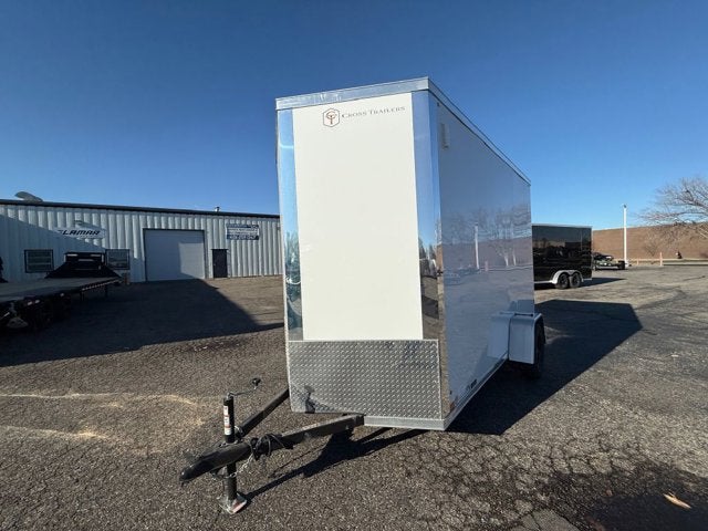 26 CROSS ENCLOSED CARGO Base in White — front three-quarter view