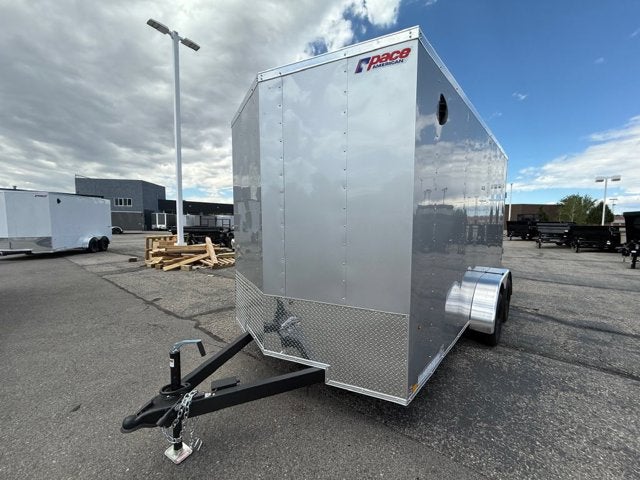 26 PACE ENCLOSED CARGO Base in Silver — front three-quarter view