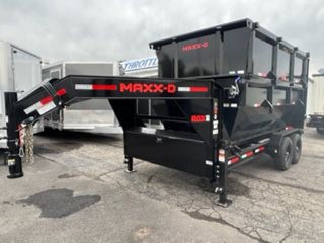 24 MAXX-D GOOSE ROLL OFF Base in Black — front three-quarter view