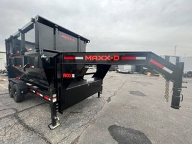 24 MAXX-D GOOSE ROLL OFF — side profile view