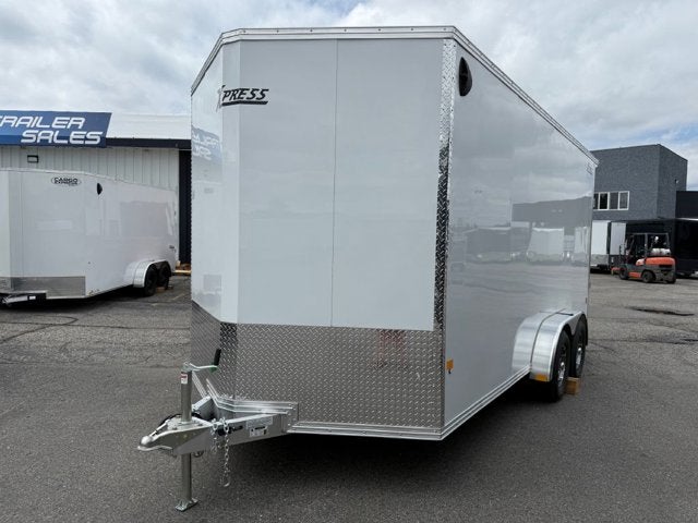 26 ALCOM ENCLOSED CARGO Base in 7.4X16 — front three-quarter view