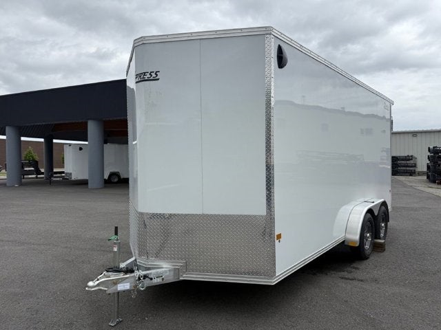 25 ALCOM ENCLOSED CARGO Base in 7.4X16 — front three-quarter view